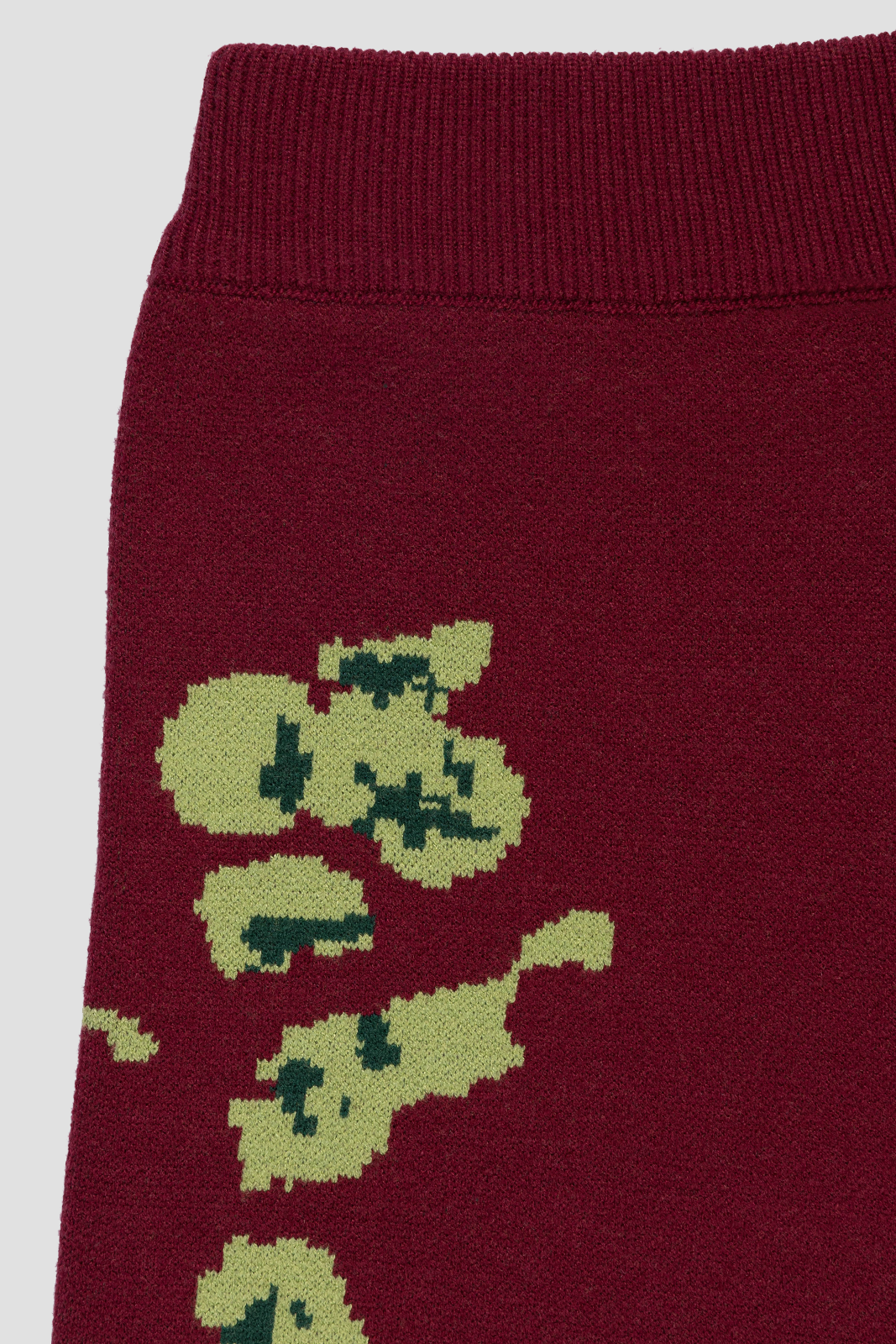 Pomme d'amour Shorts Burgundy