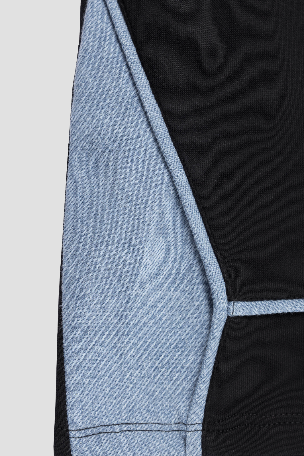 Fine Line Sweats Black