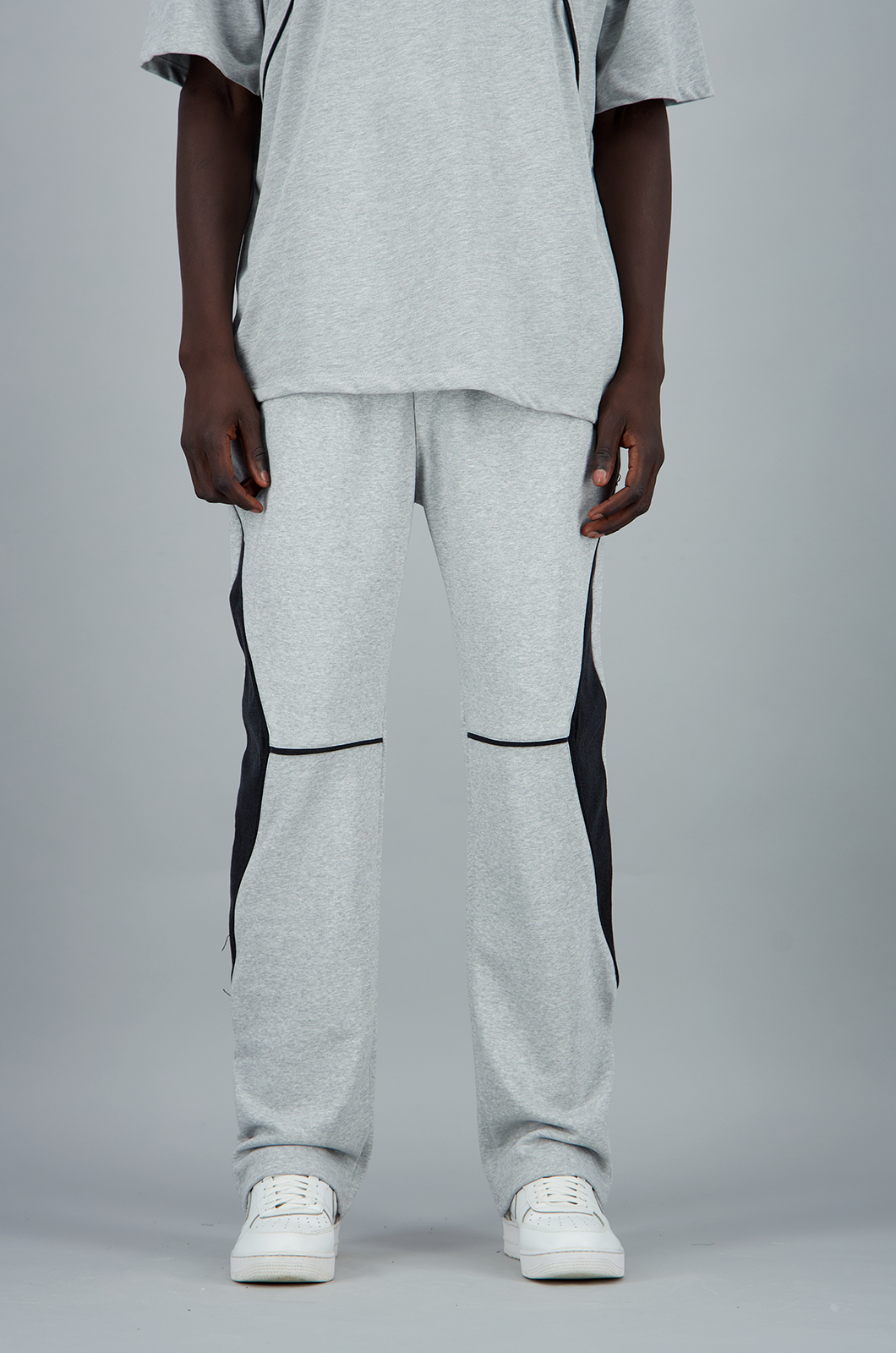 Fine Line Sweats Grey