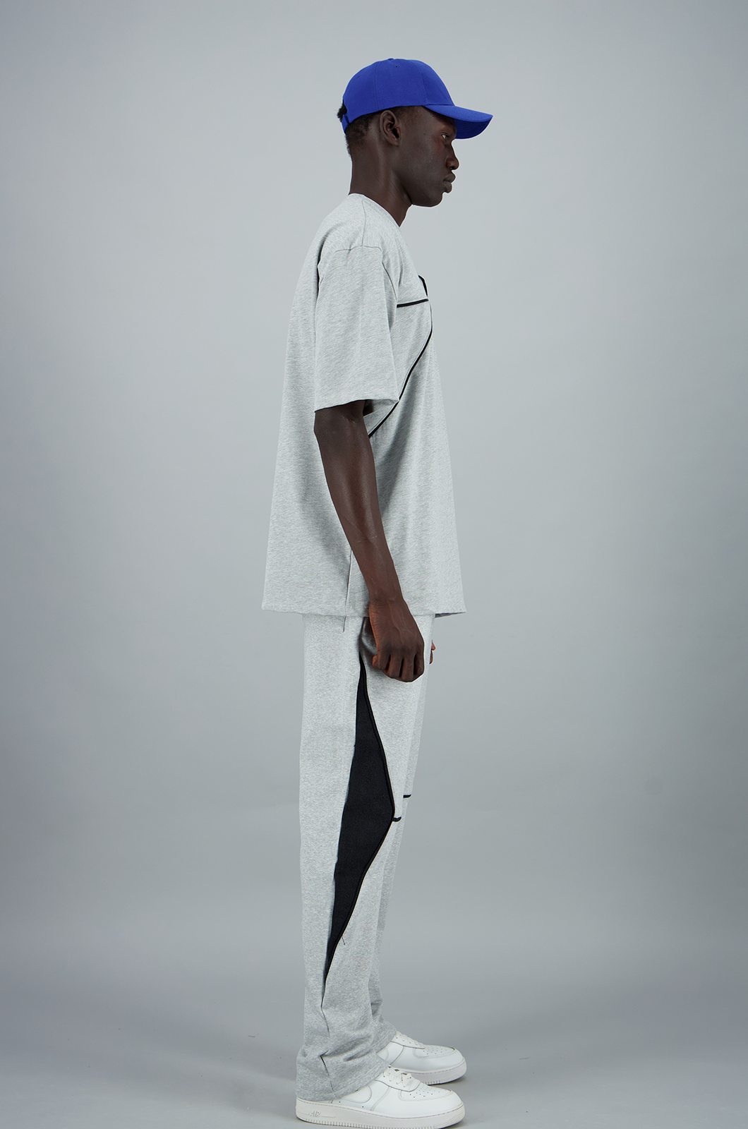 Fine Line Sweats Grey