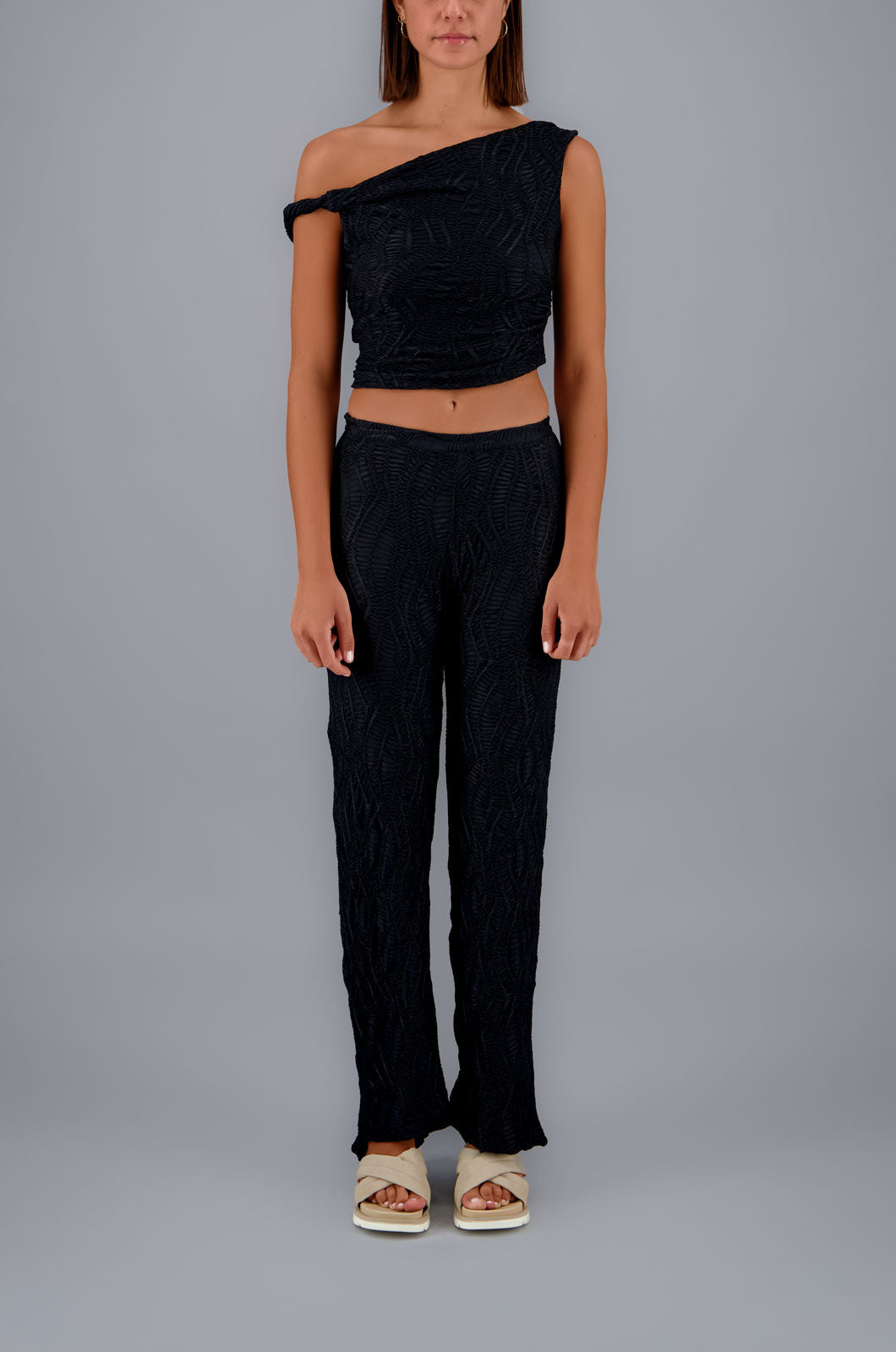 Waves Top Black