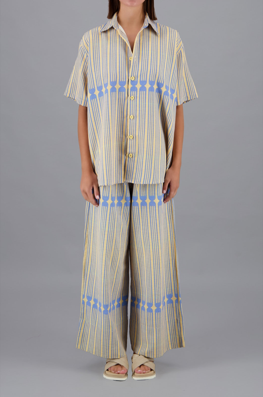 Tableware Shirt Yellow & Blue Print