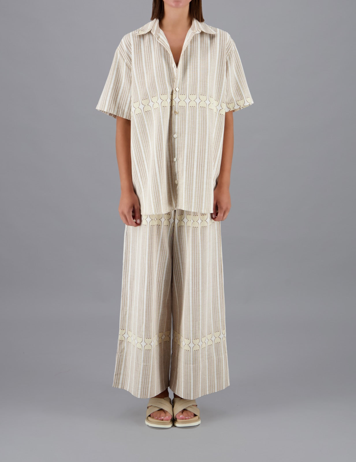 Tableware Shirt White & Beige Print