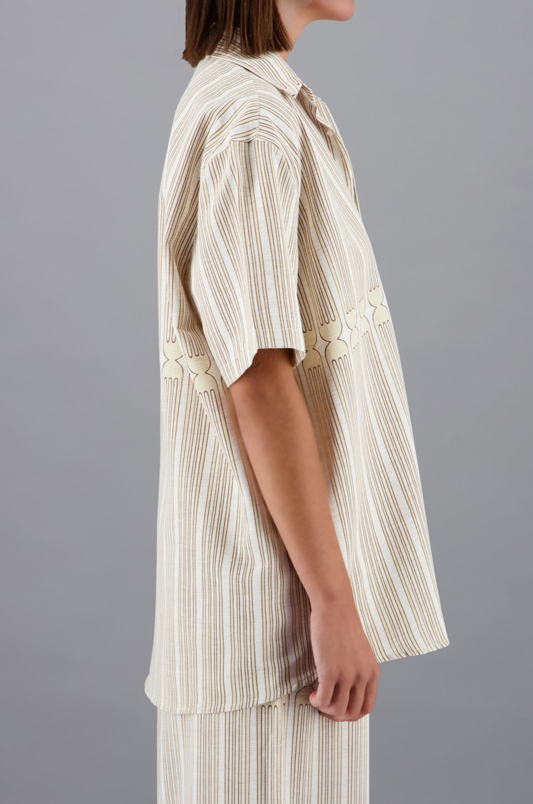 Tableware Shirt White & Beige Print