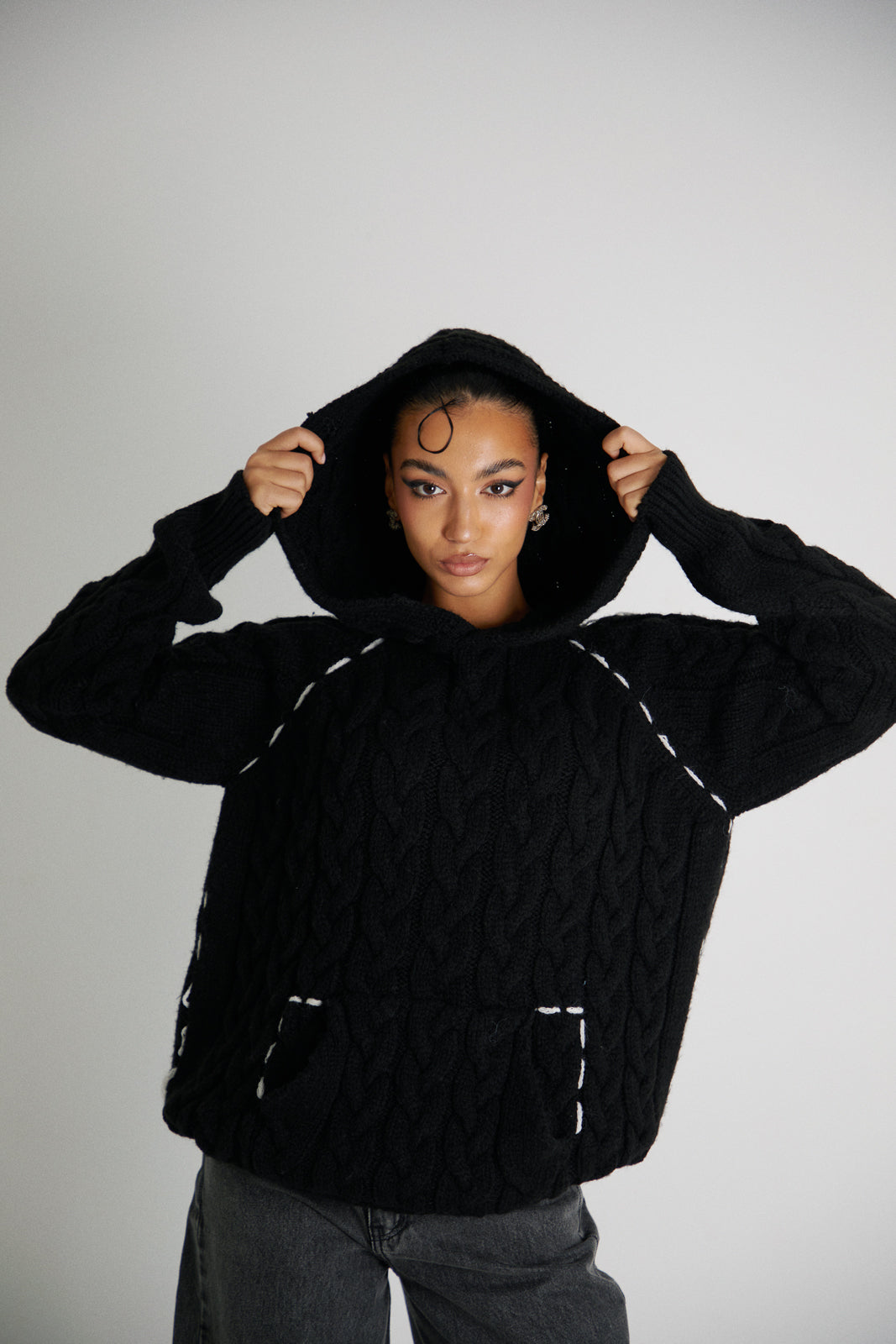 Cable Knit Pullover Black