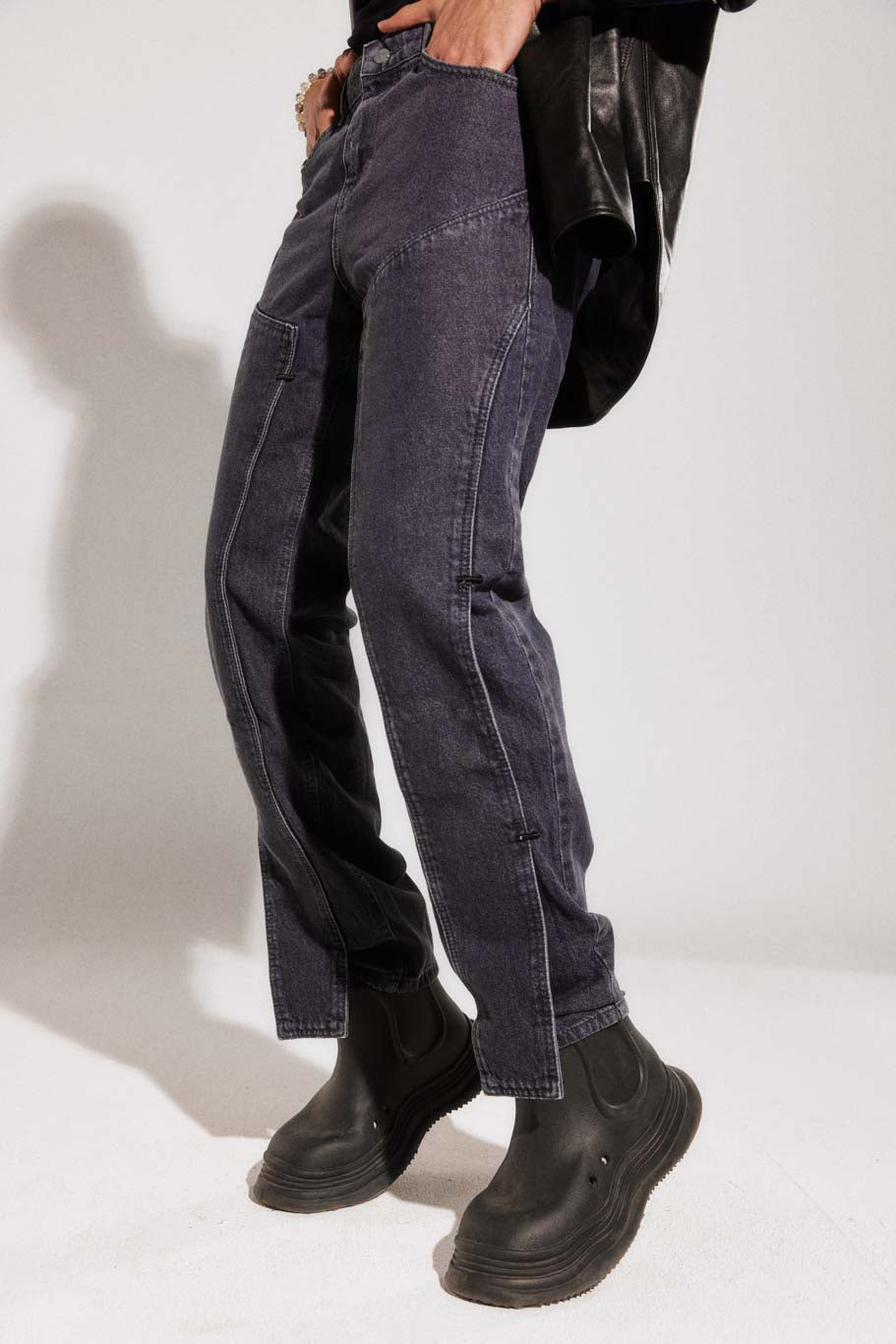 Bottom Fly Grey