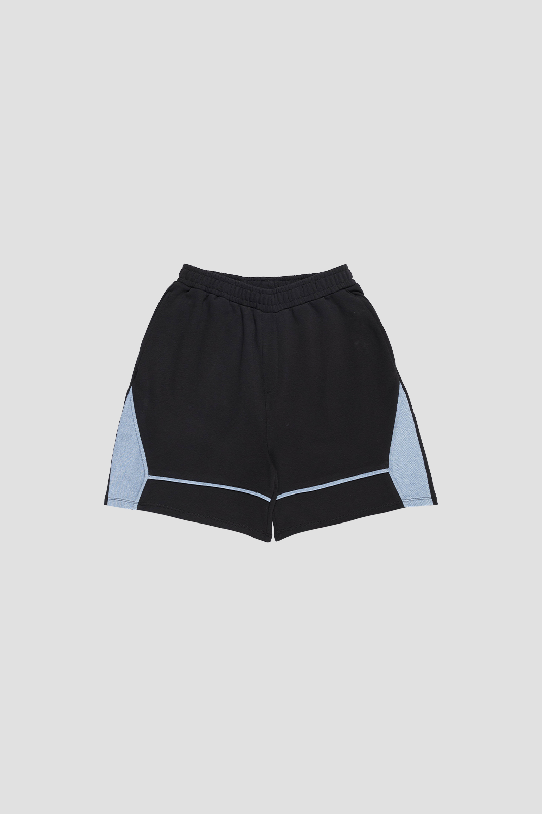 Fine Line Shorts Black