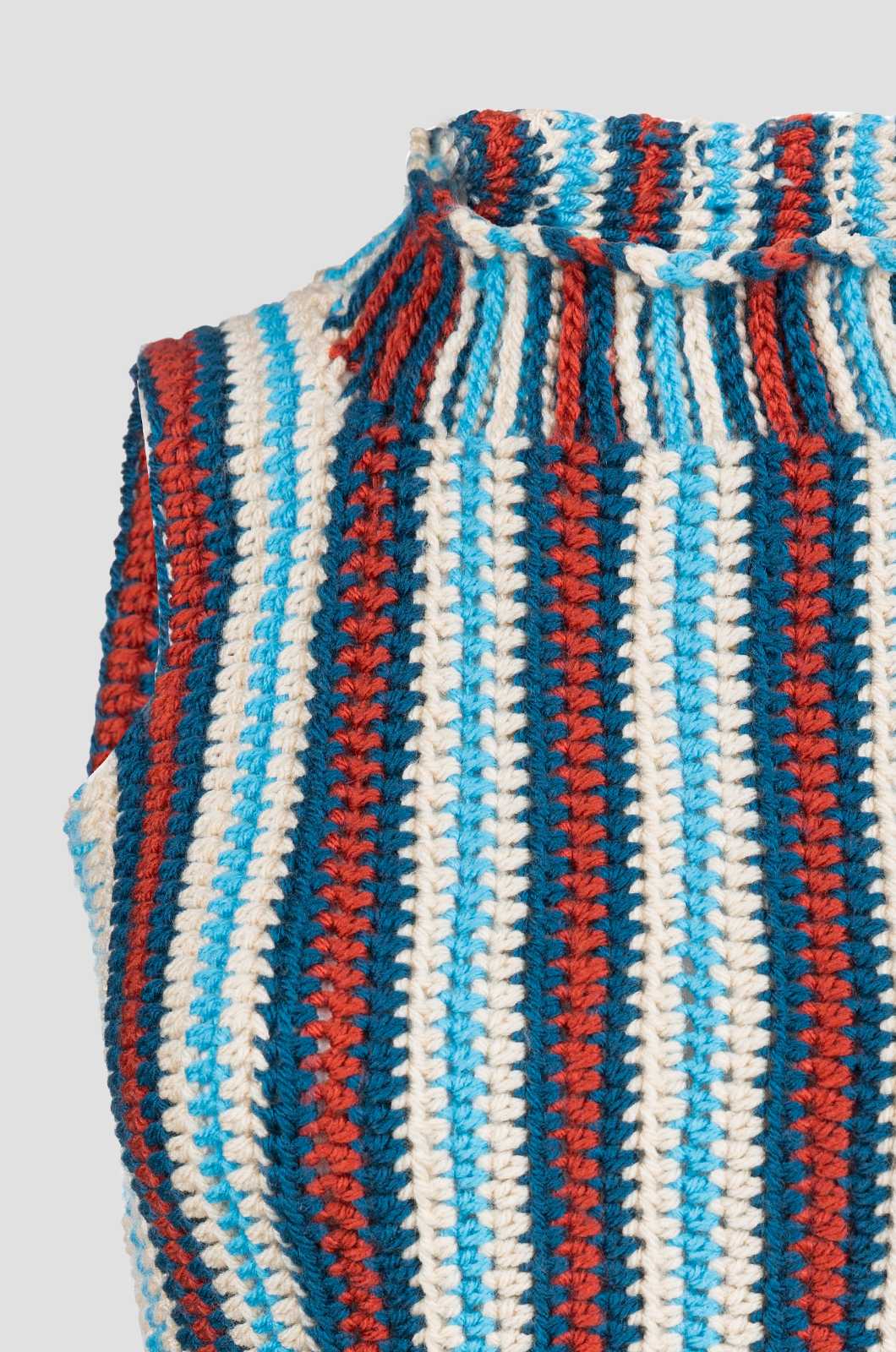 Sleeveless High Neck Fringed Crochet - Blue x Red