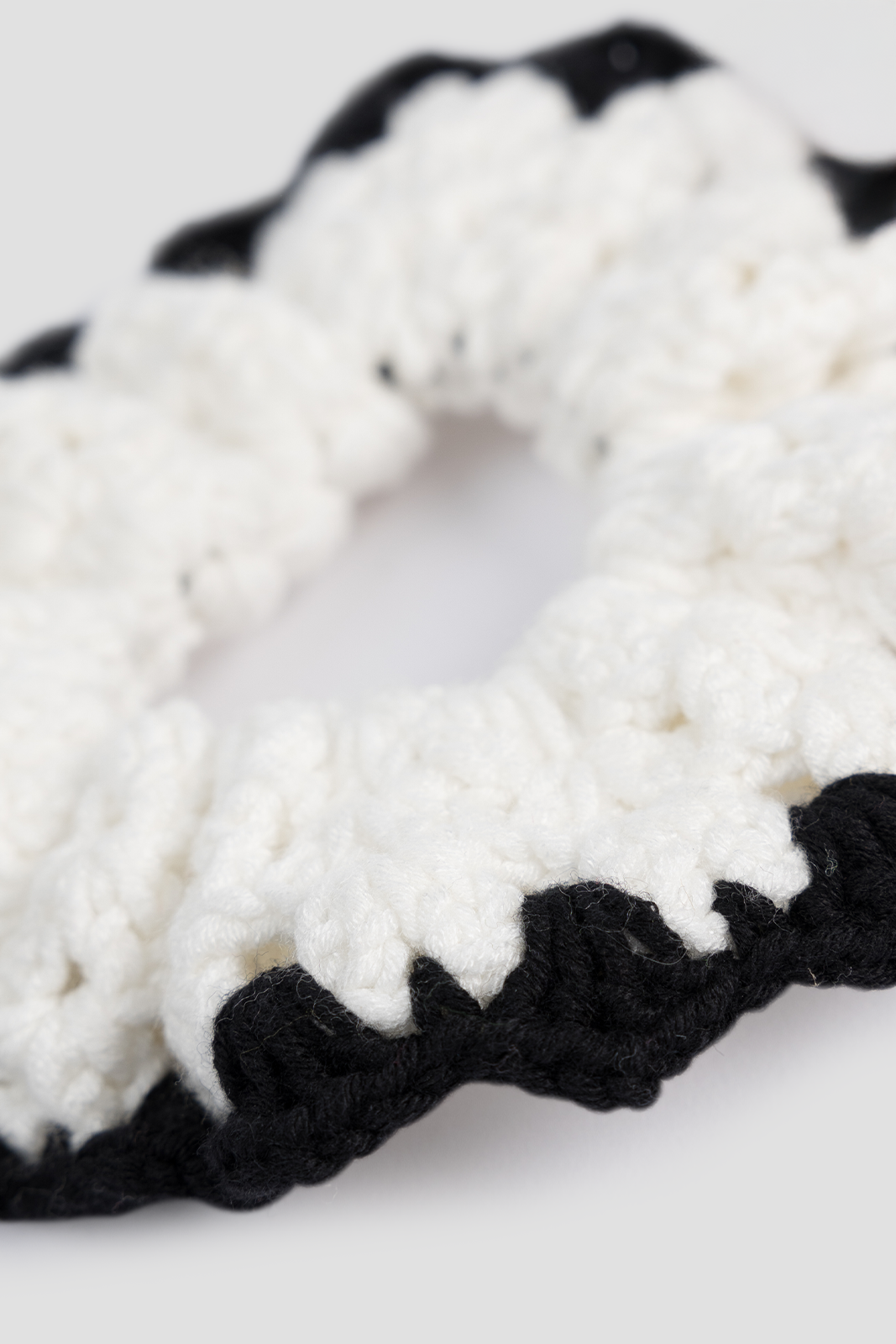 Crochet Hair Scrunchie - Off White & Black