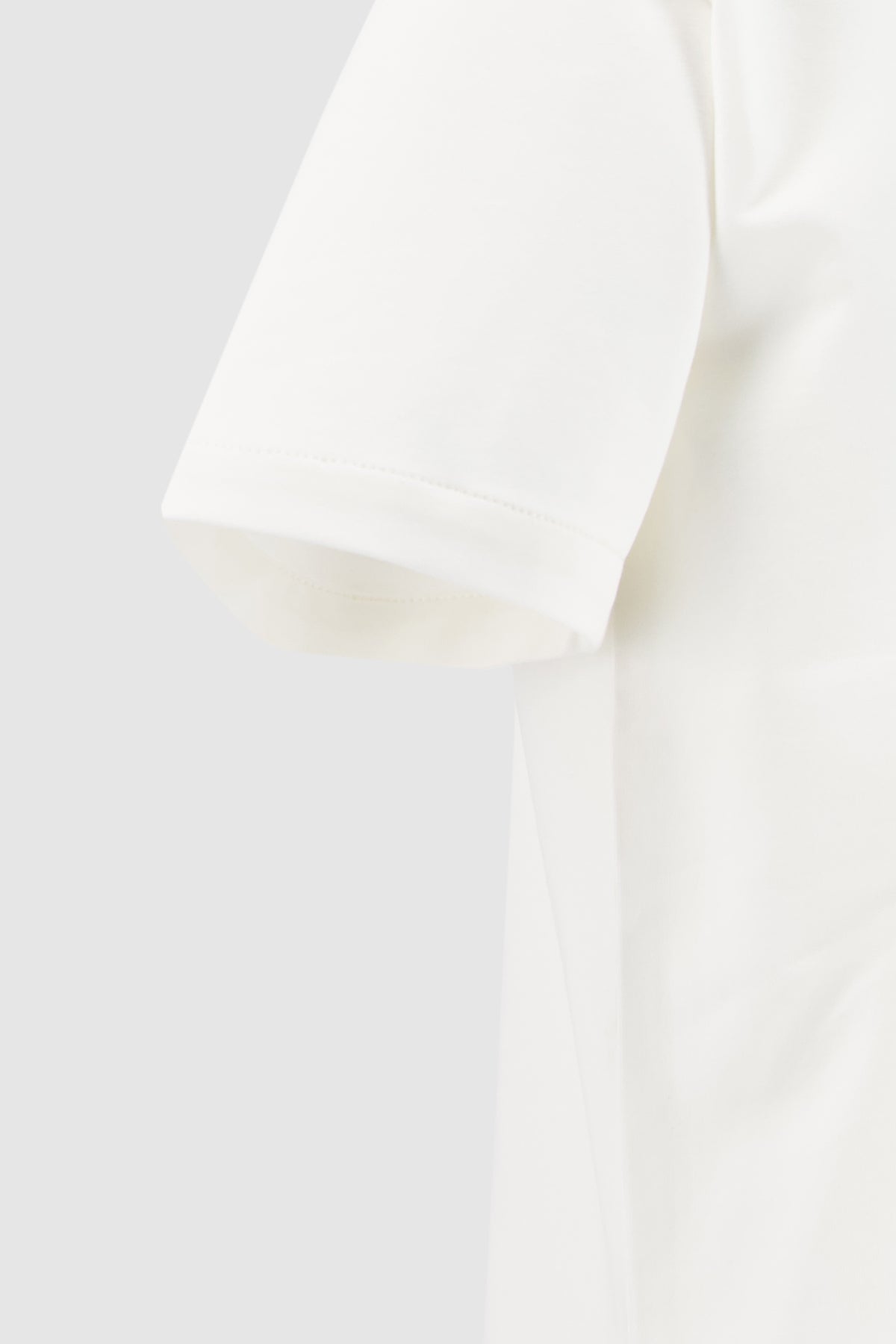 Be Basic -Off White