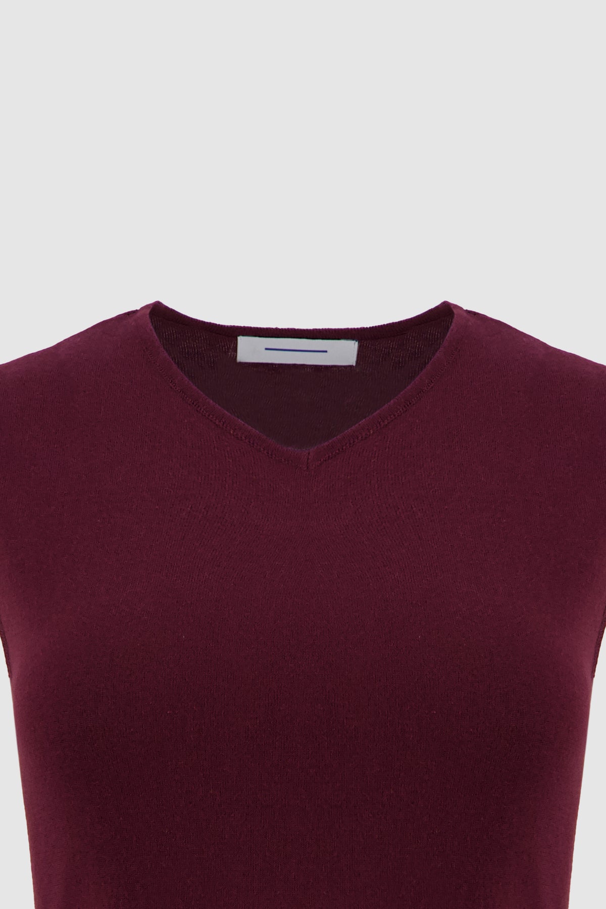 High V Top -Burgundy