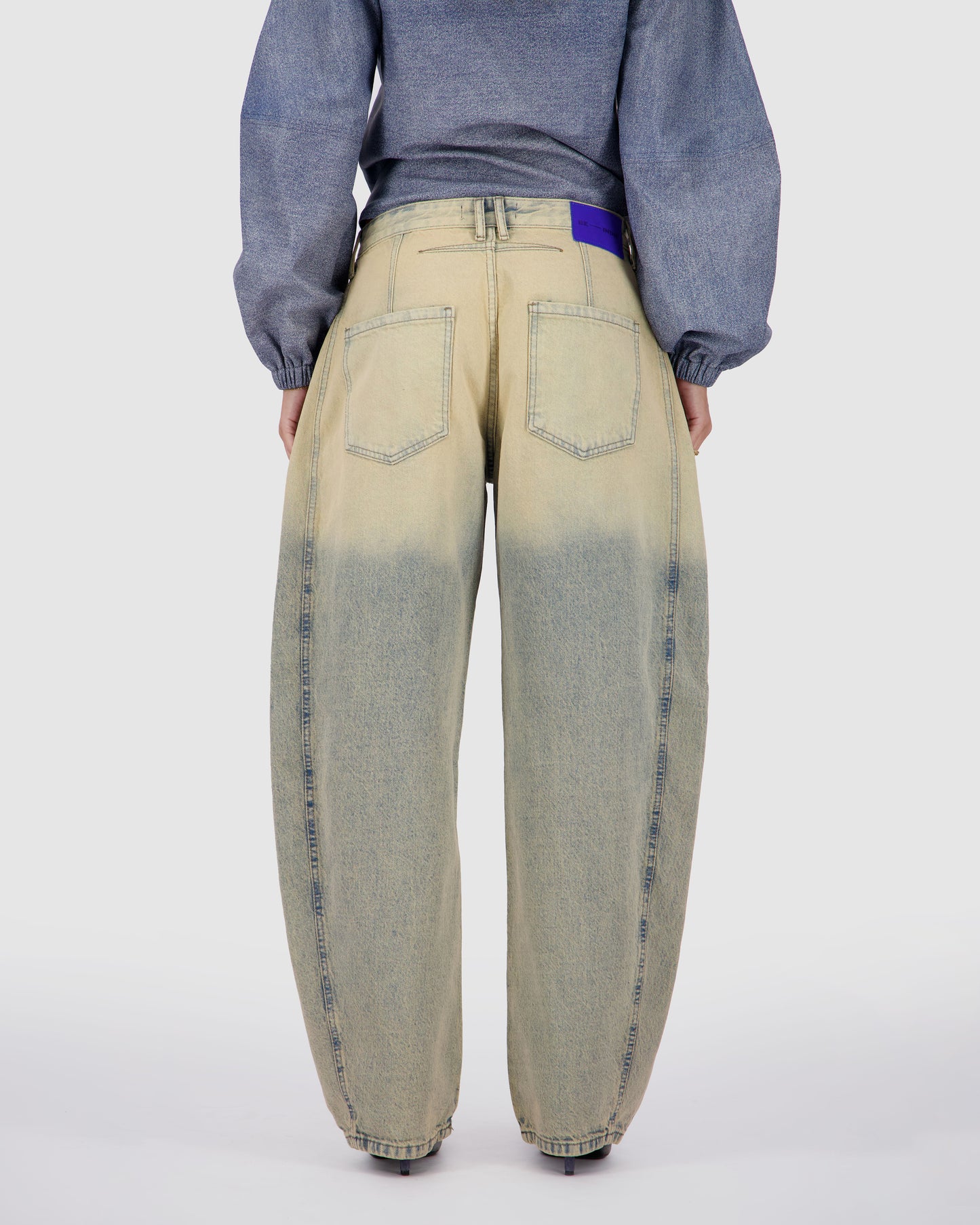 Barrel Jeans - Faded Dirty Blue Wash