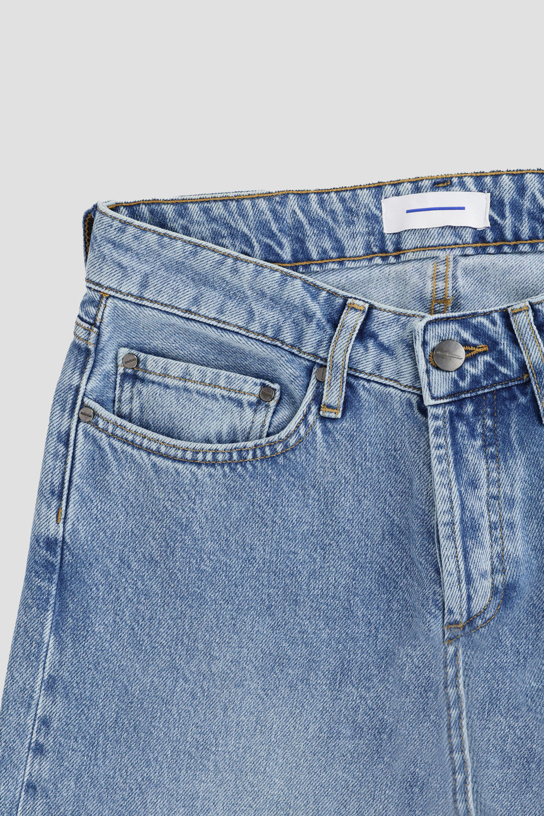 Straight Leg Jeans - Medium Blue