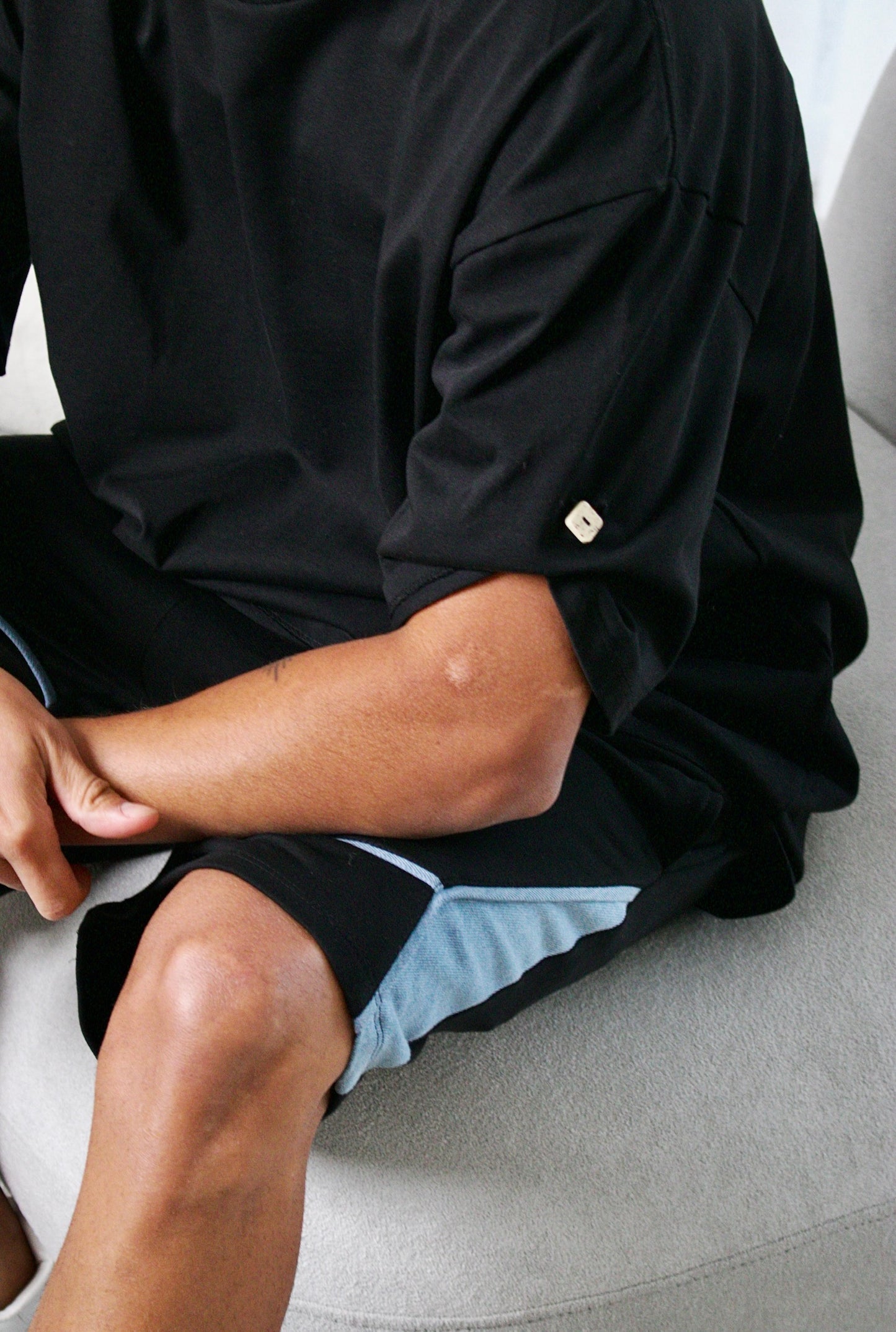 Fine Line Shorts Black