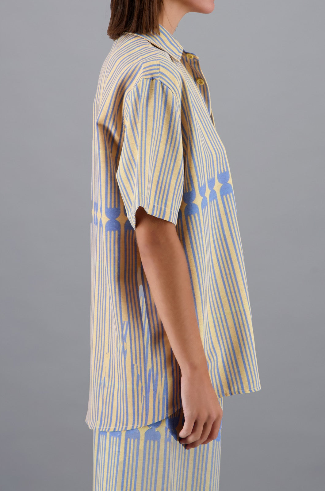 Tableware Shirt Yellow & Blue Print