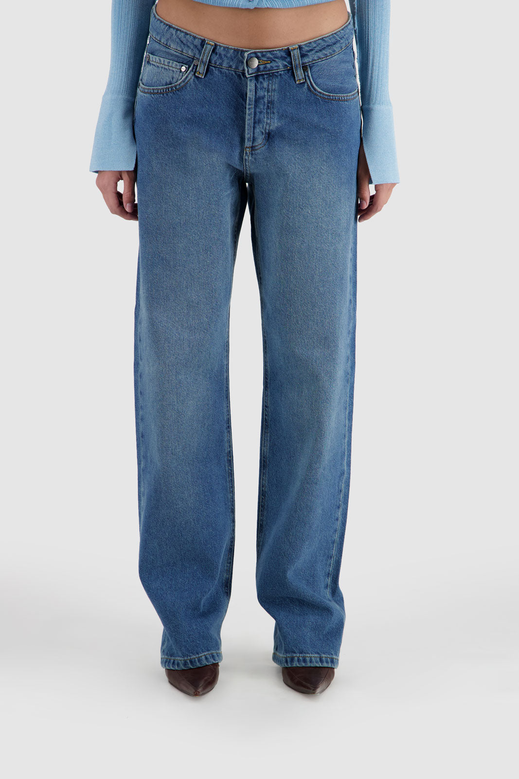 Relaxed Jeans - Medium Blue