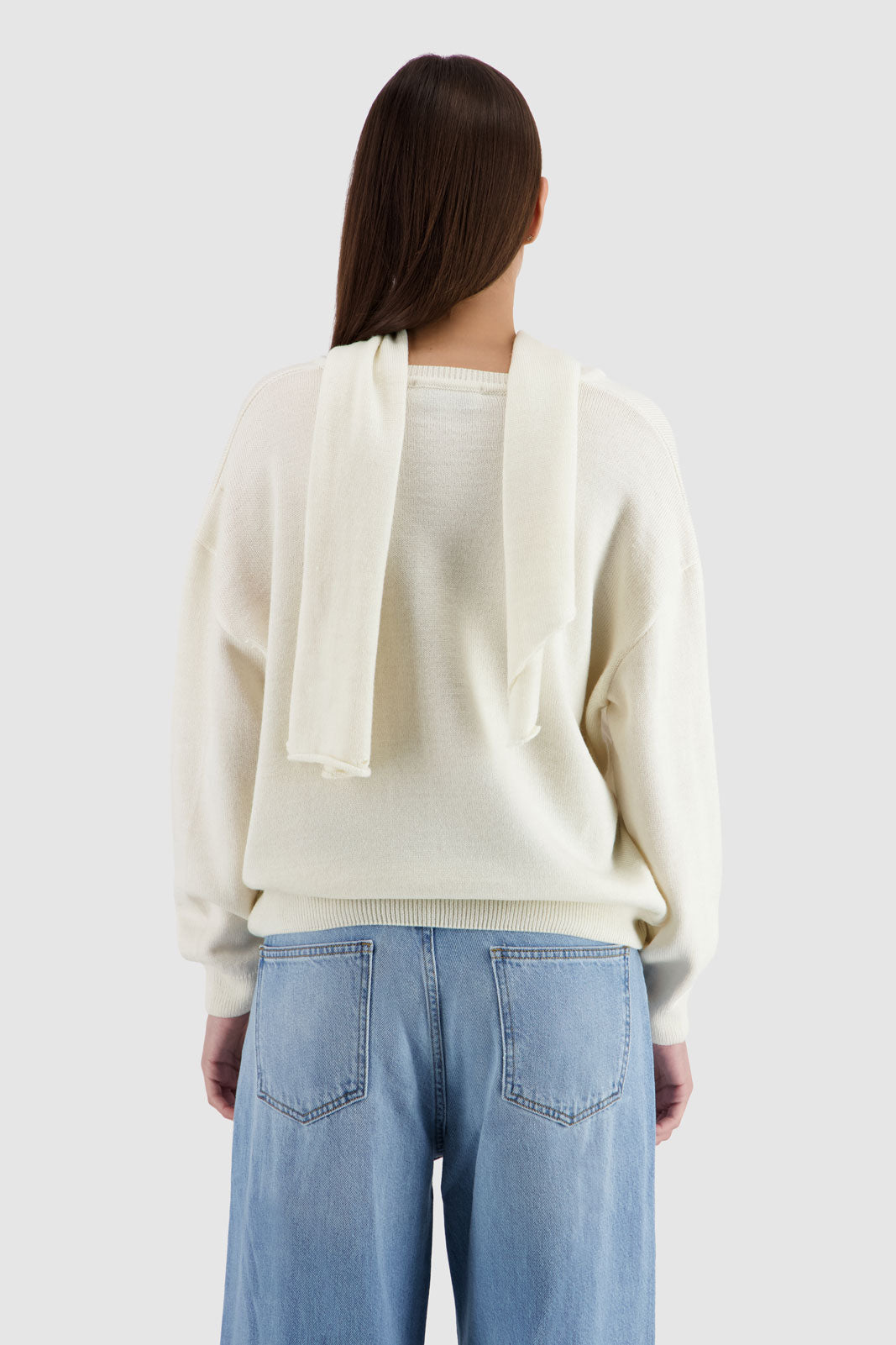 Scarf Sweater White