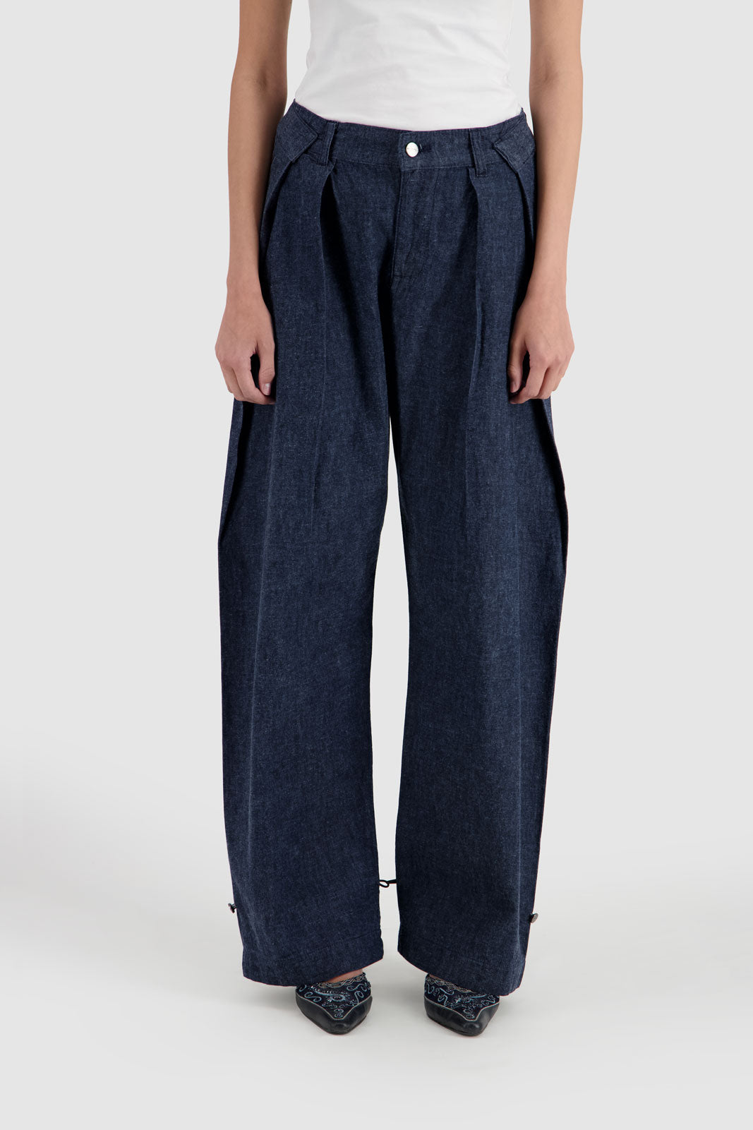 Darted Jeans - Blue Wash
