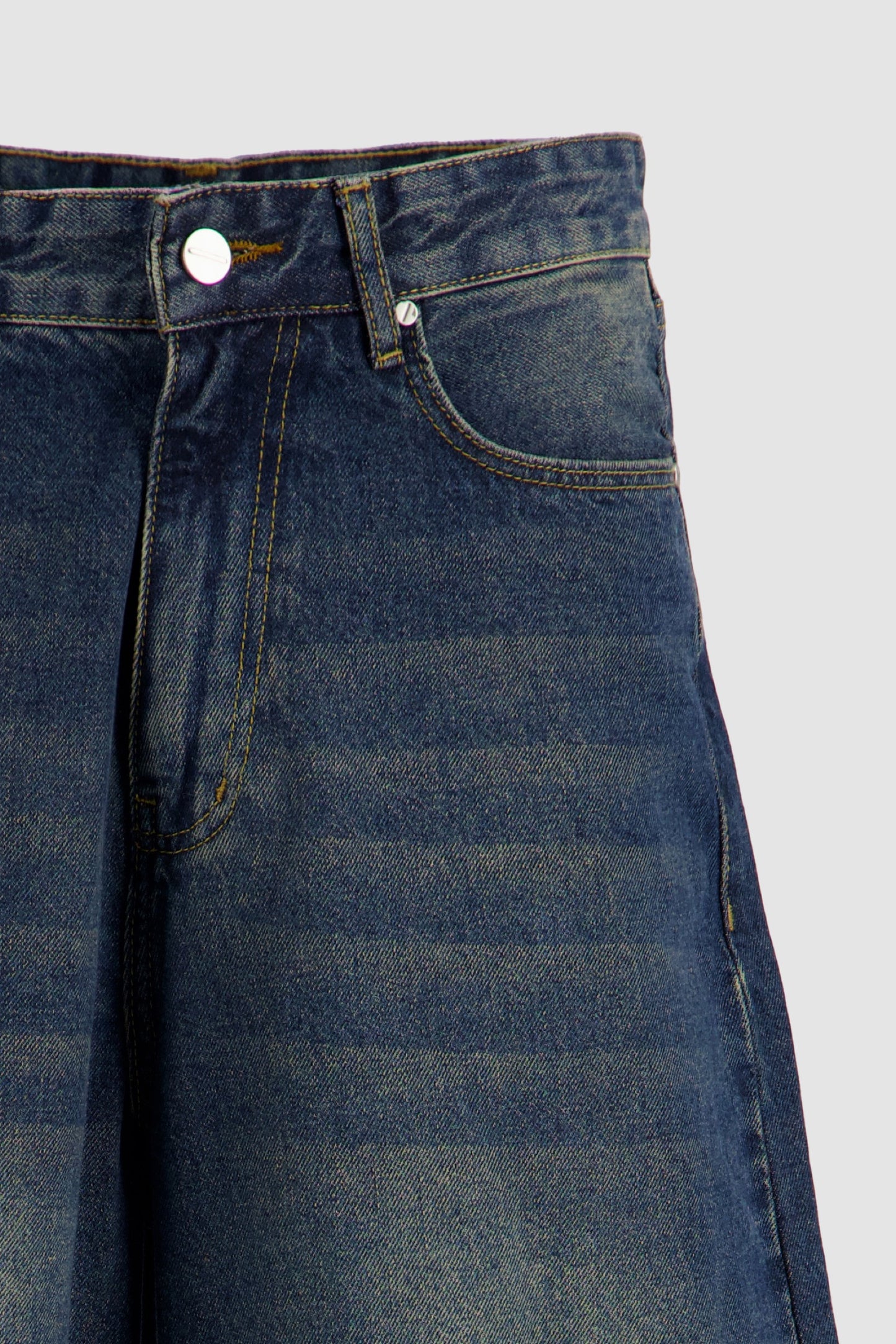 Barrel Jeans - Medium Blue with Dirty Wash