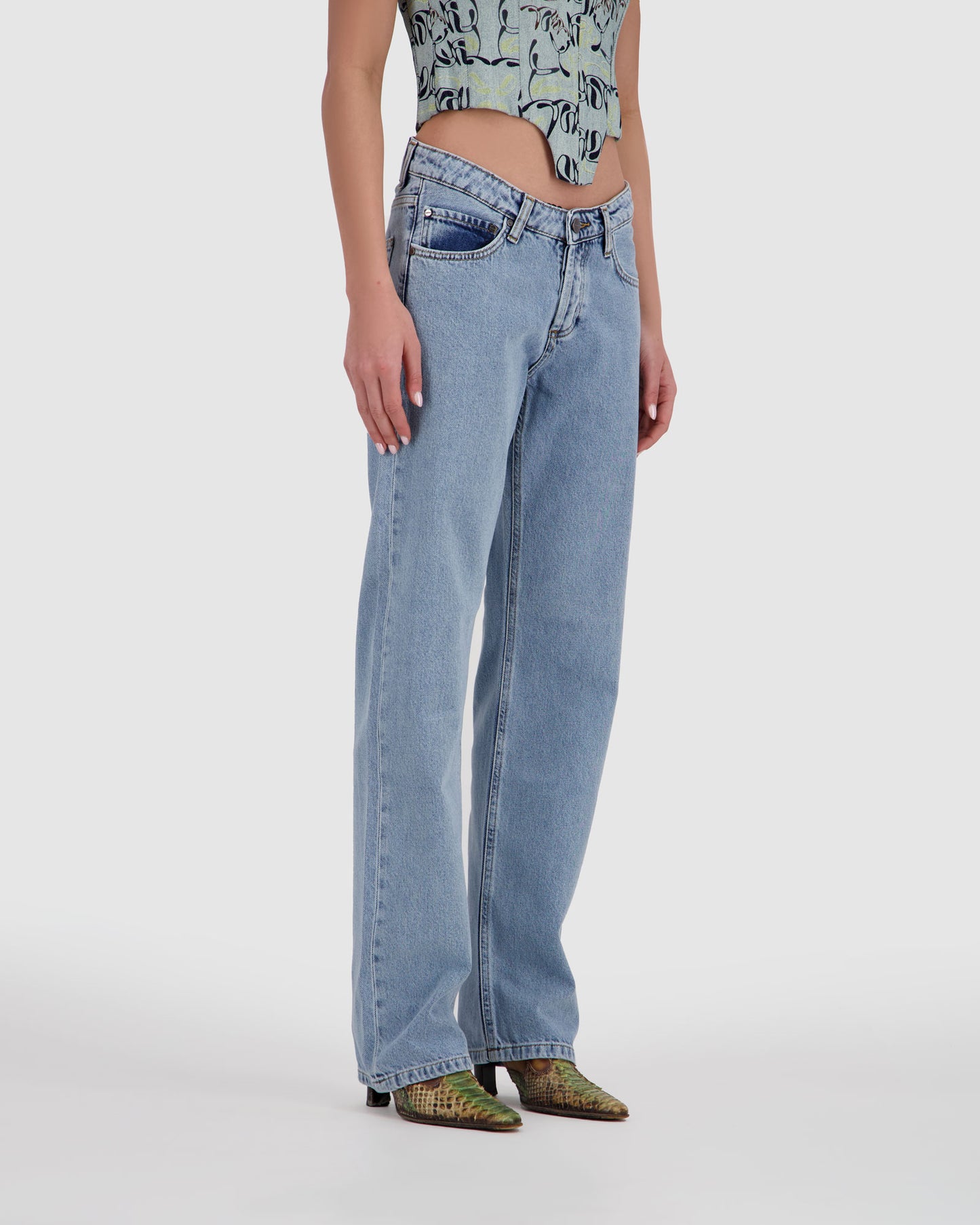 Relaxed Jeans - Light Sky Blue